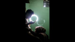 Bokep Indo Uhhkty Kulum Kontol Depan Lampu